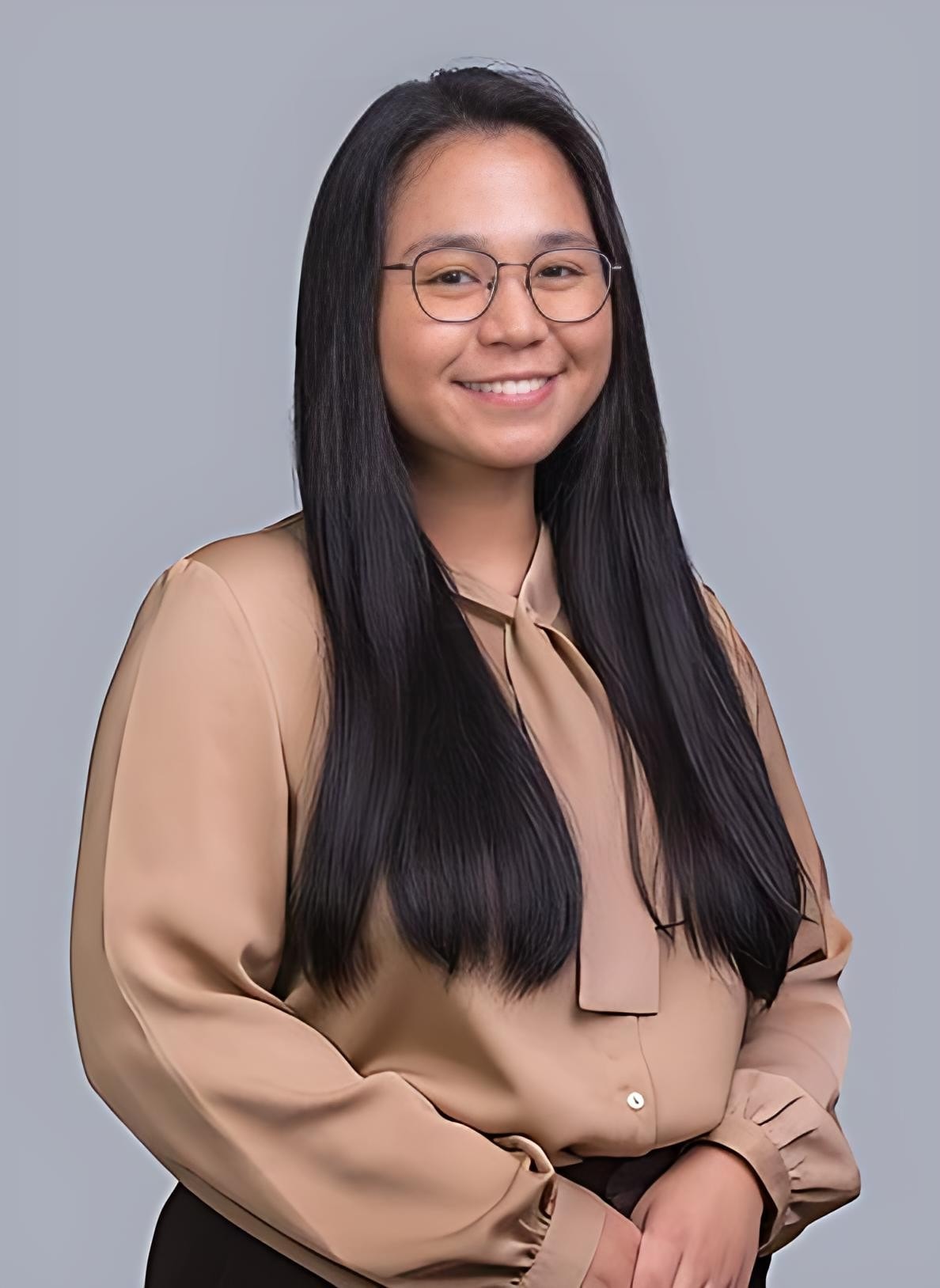 Team Bios 51 Esther A7R07386 Edit scaled 4 PhotoGrid